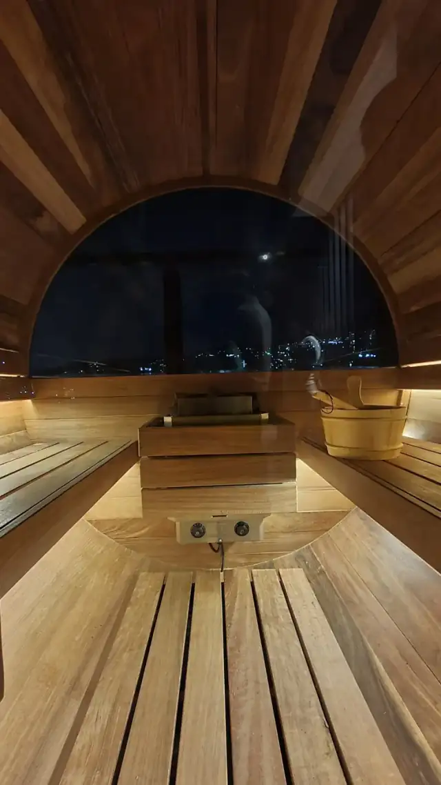Vista móvil interior de sauna barril 6 personas